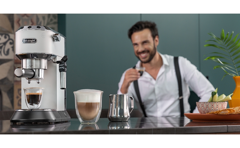 De'Longhi Dedica Manual Espresso Machine - EC685.BK